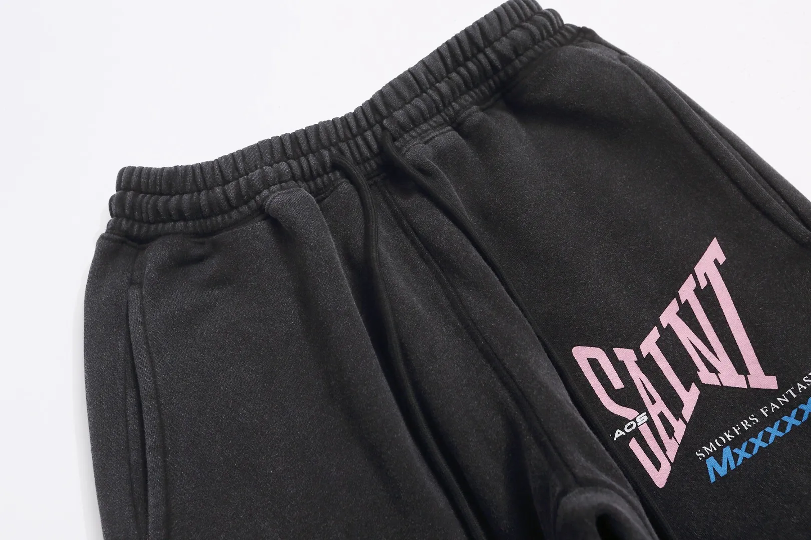 Stylish Saint Michael "SMOKERS FANTASY" letter print washed distressed lace-up loose-fitting velvet sweatpants Style number: SM639 Size: S-M-L-XL Color: black-light blue Price: P236